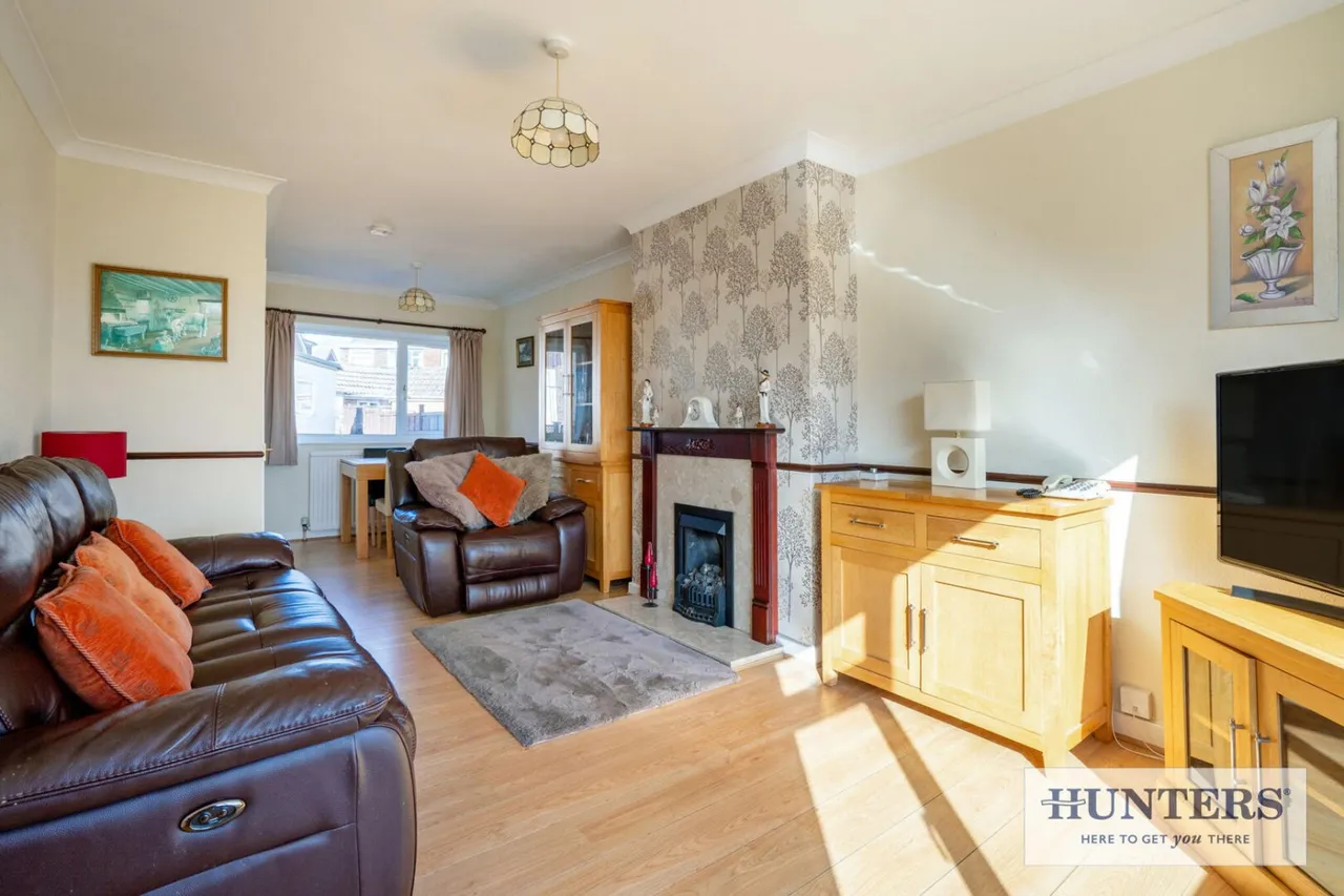 The Oaks, Guiseley, LS20, photo 2