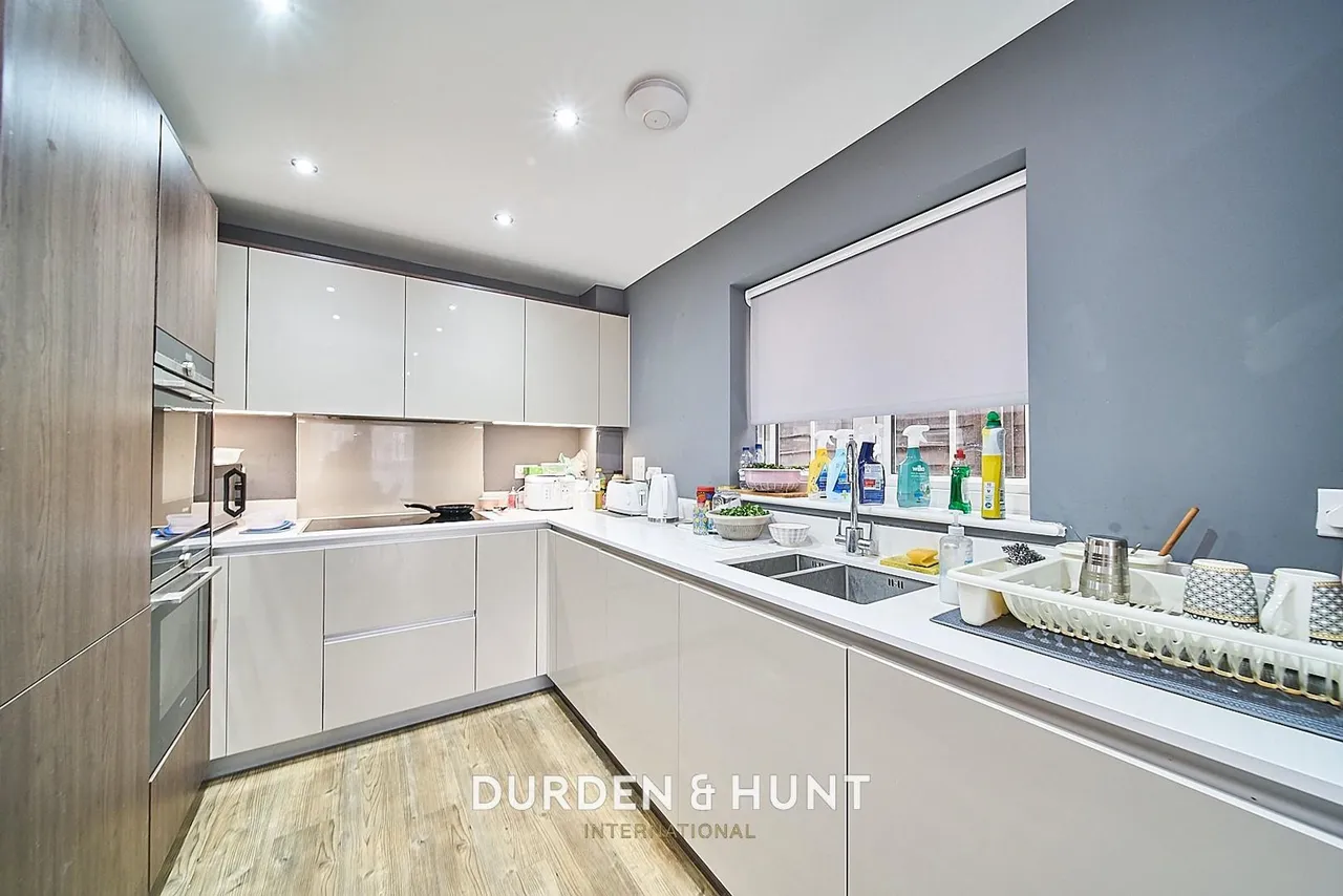 Tamarind Grove, Chigwell, IG7, photo 9