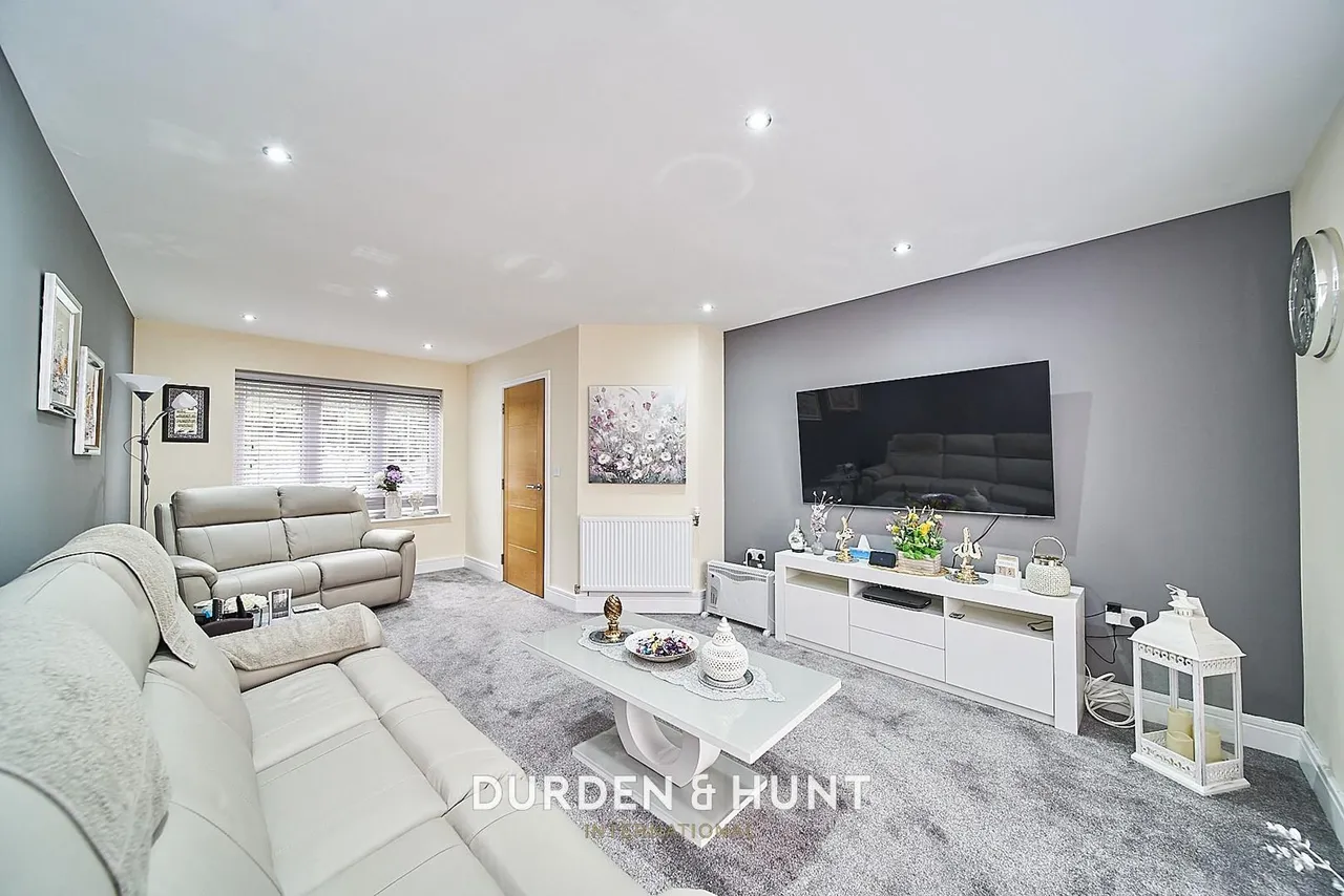 Tamarind Grove, Chigwell, IG7, photo 4