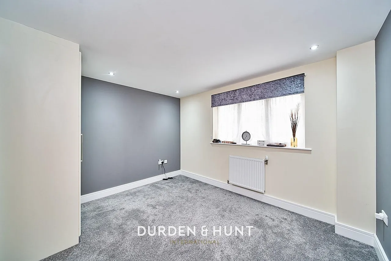 Tamarind Grove, Chigwell, IG7, photo 22
