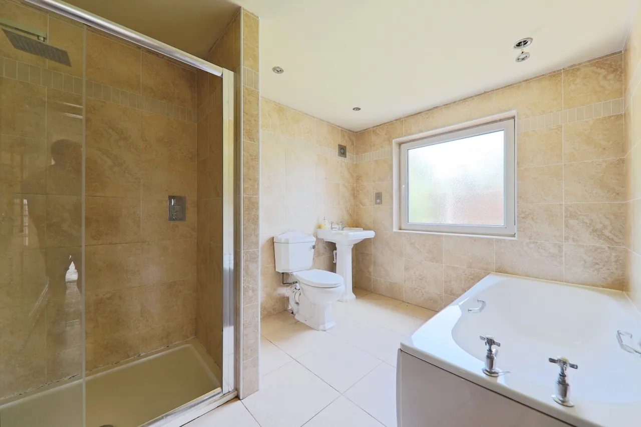 Market Weighton Road, North Cave, HU15, photo 9