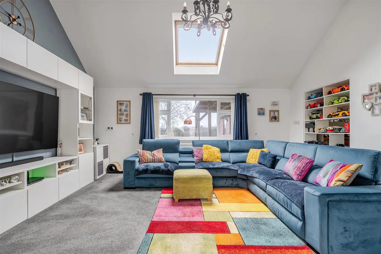 Barley Hill Lane, Poulshot, SN10, photo 16