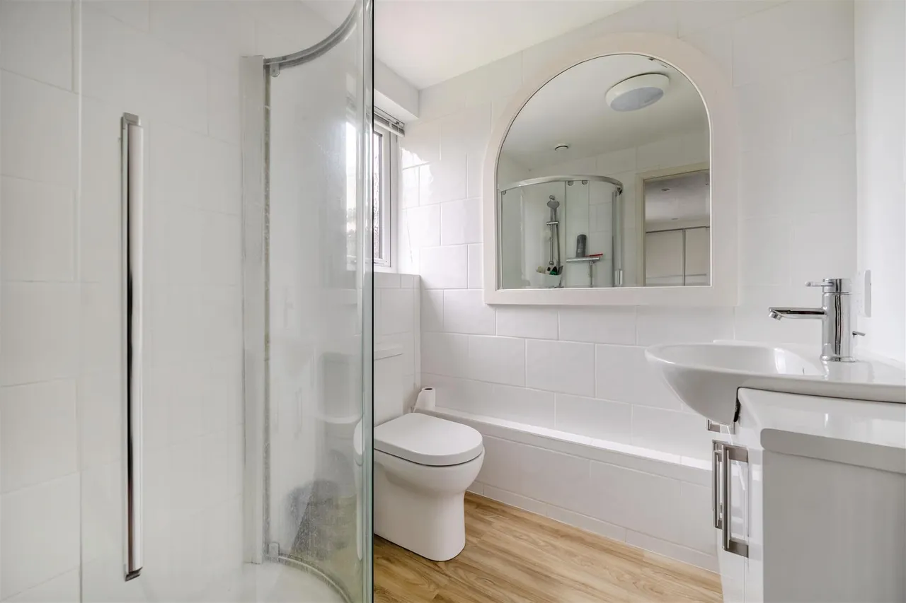 Barley Hill Lane, Poulshot, SN10, photo 8