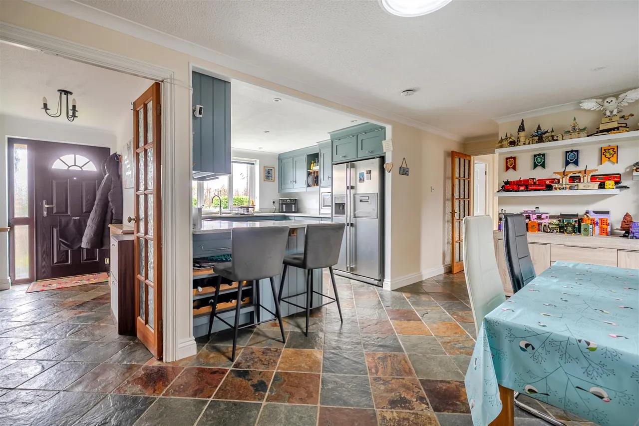 Barley Hill Lane, Poulshot, SN10, photo 17