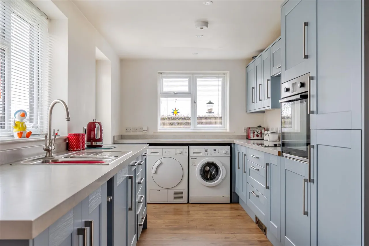 Barley Hill Lane, Poulshot, SN10, photo 14