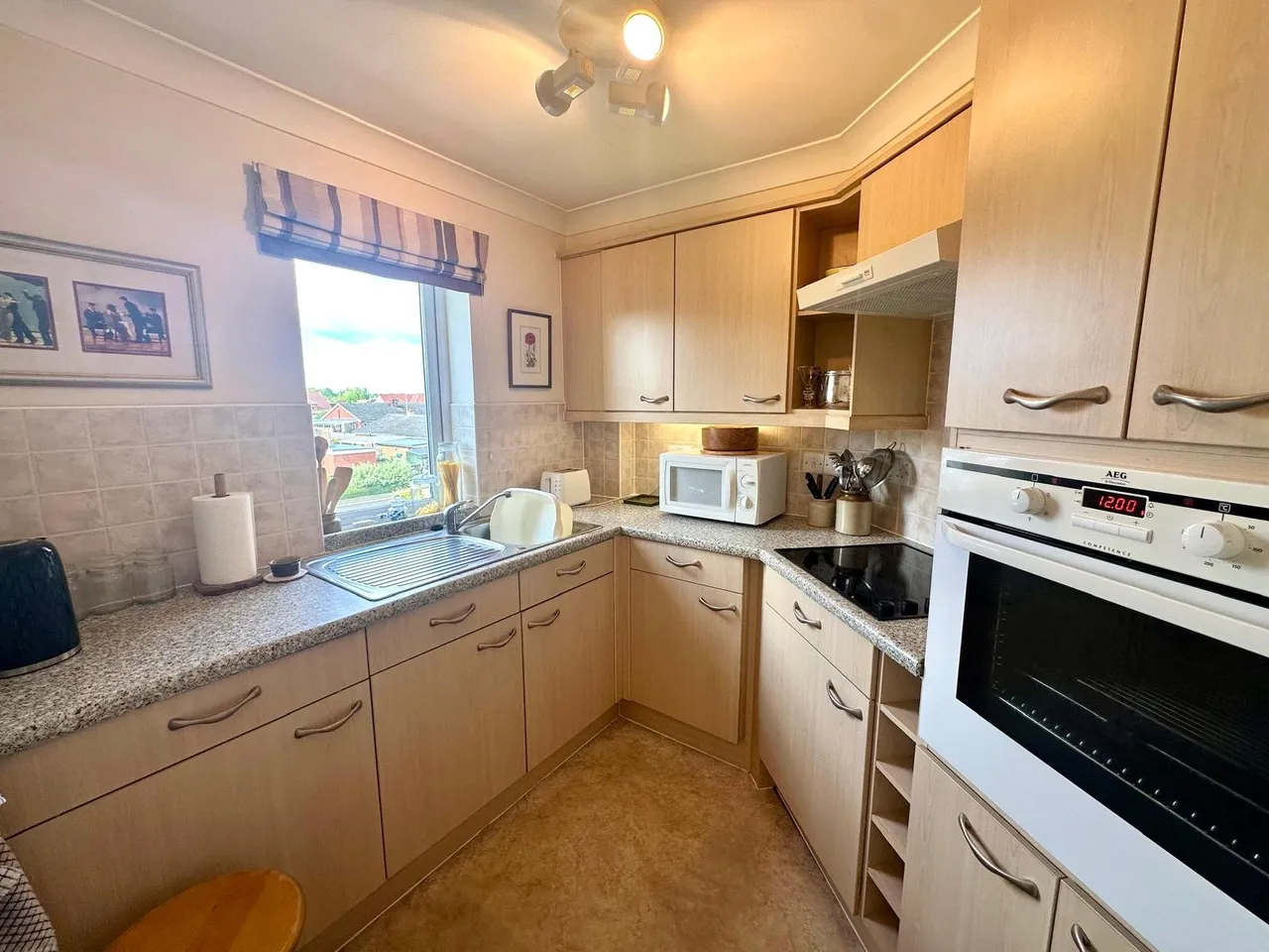 Rowan Court, Long Street, Thirsk, YO7 1GD, photo 4