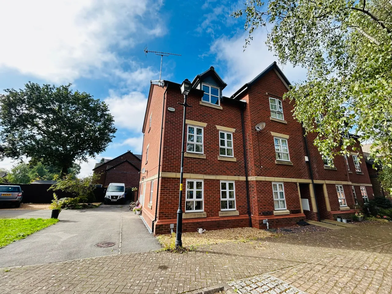 4 bed house for sale, Springbank Gardens, Lymm