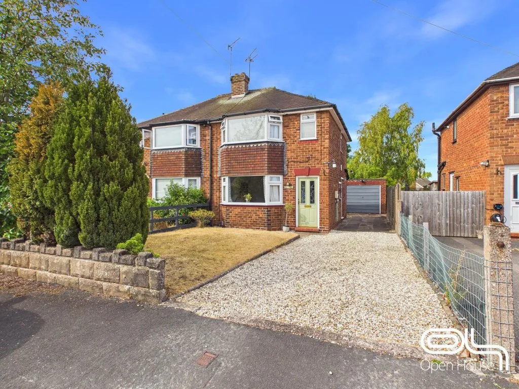 2 bed house for sale, Woodstock Road, Stafford, ST17