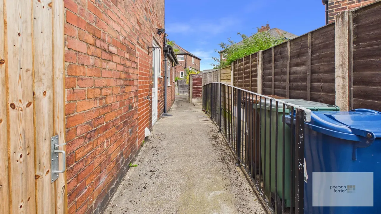 Patterdale Drive, Bury, BL9 9PZ, photo 9