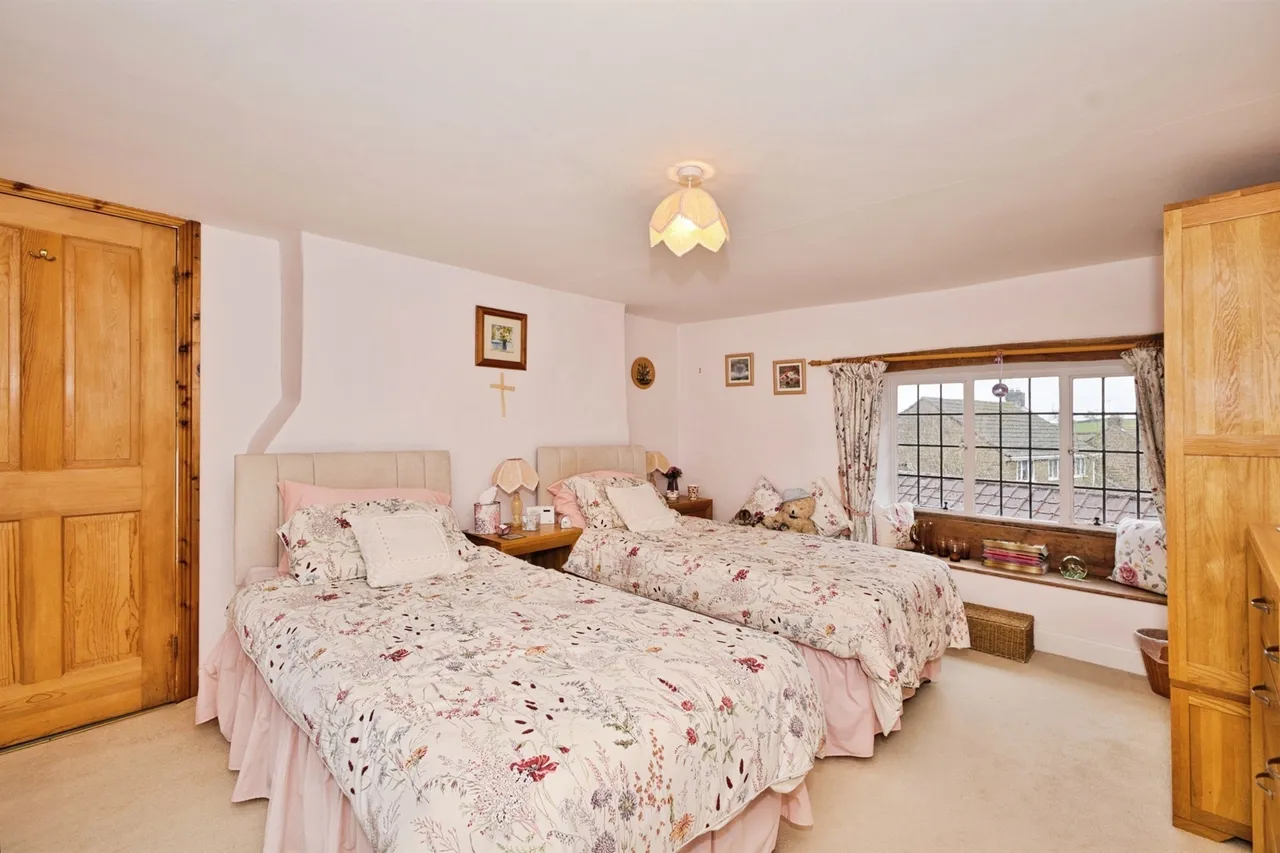 Bishops Lane, Hardington Mandeville, Yeovil, photo 11