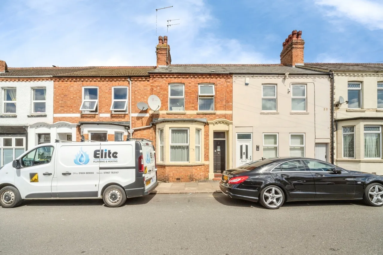 3 bed house for sale — St. Davids Road, Northampton, Northamptonshire, NN2