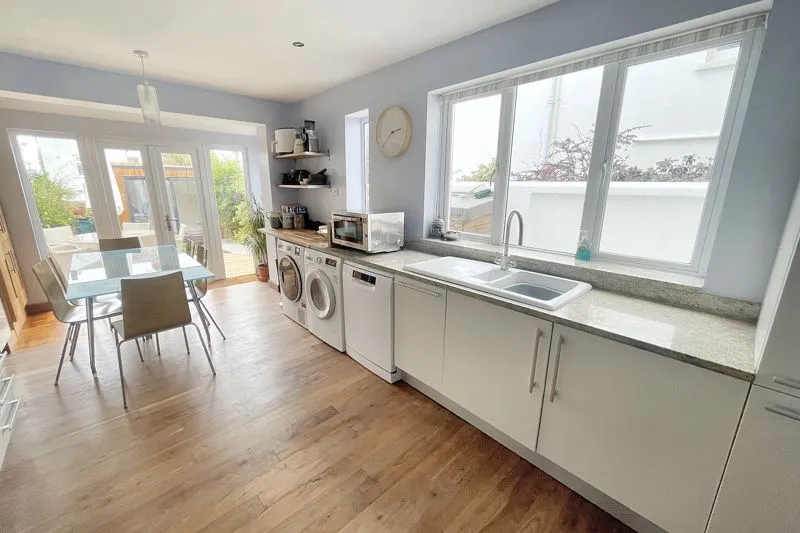 Semley Road, Brighton BN1 6EP, photo 9
