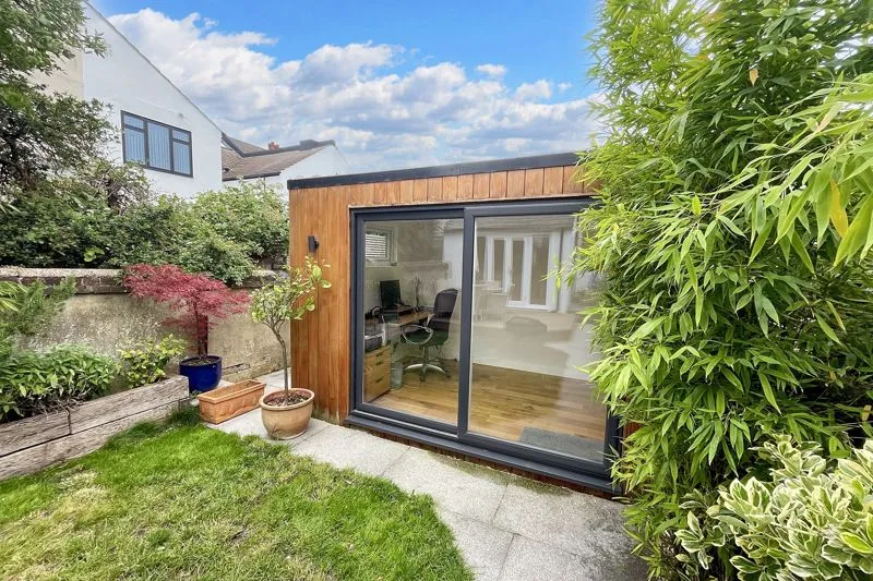 Semley Road, Brighton BN1 6EP, photo 24