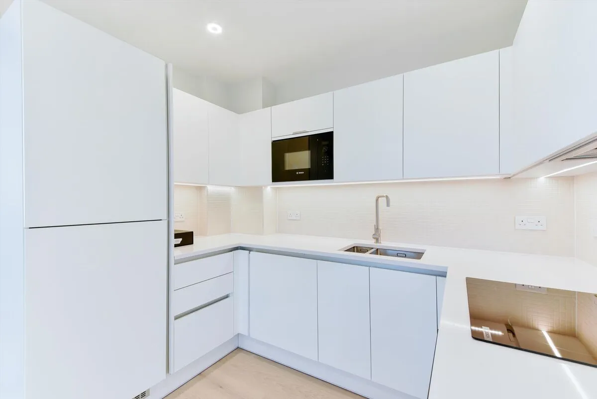 Middle Road, London, W7, photo 4