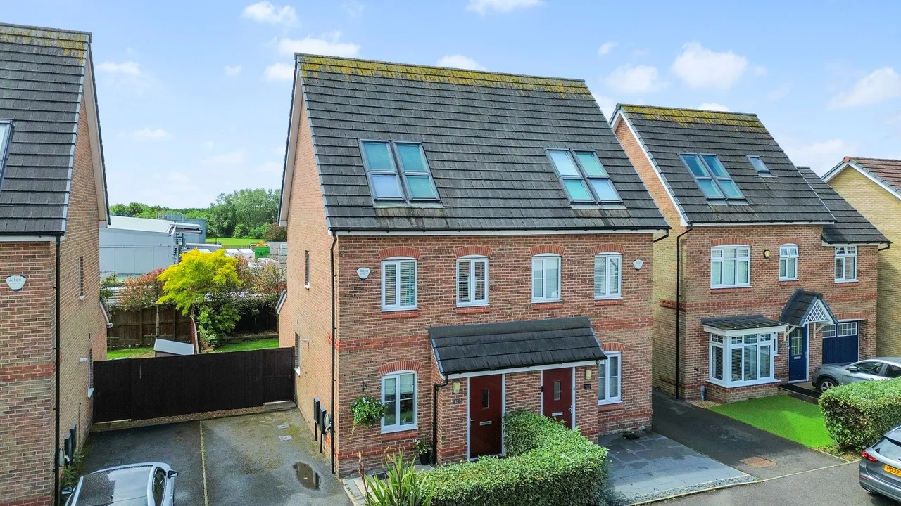 3 bed house for sale — Stephenson Grove, Rainhill, Prescot, Prescot, L35 9AB