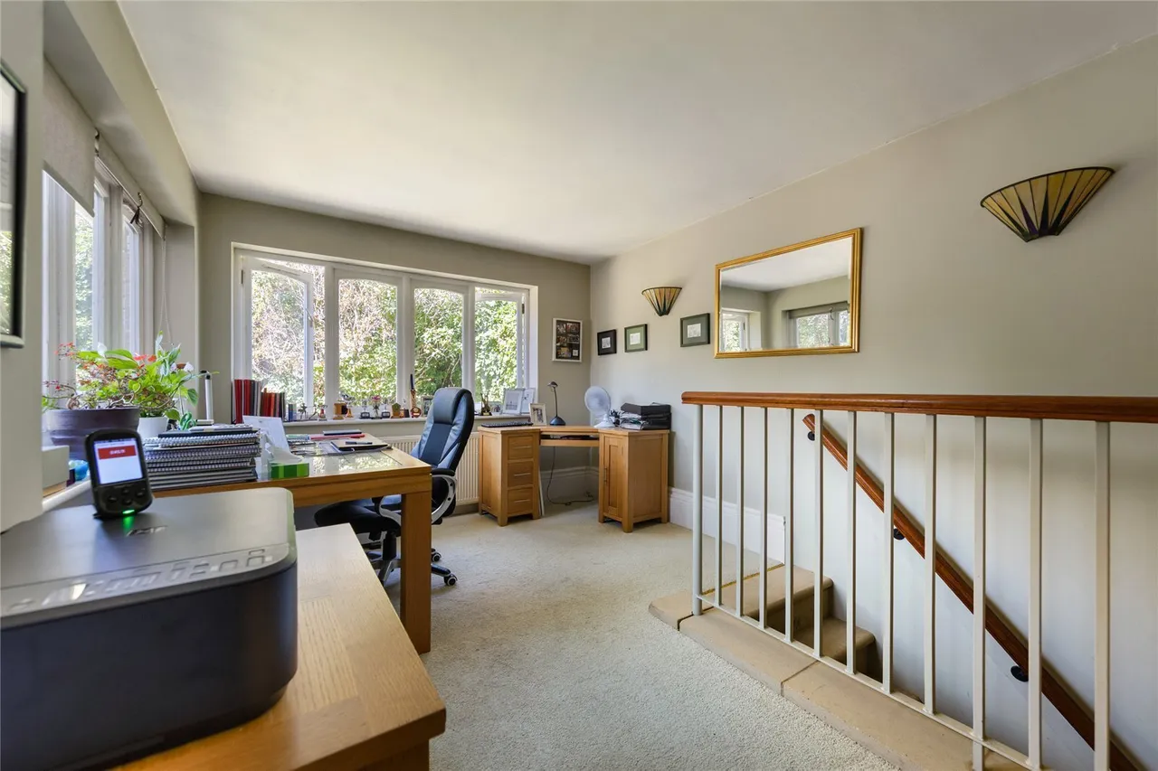 Rectory Lane, Woodford, NN14, photo 10