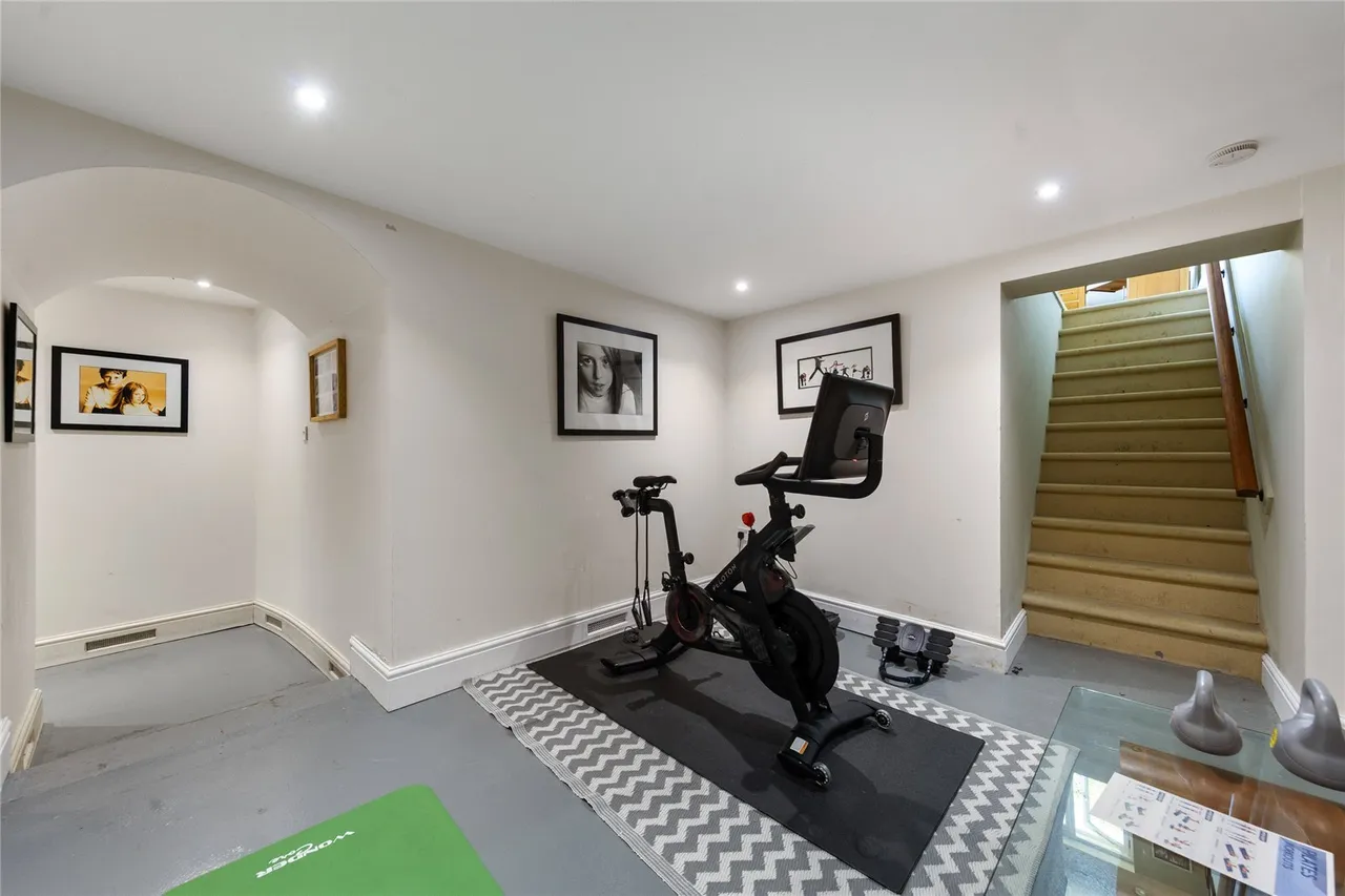 Rectory Lane, Woodford, NN14, photo 11