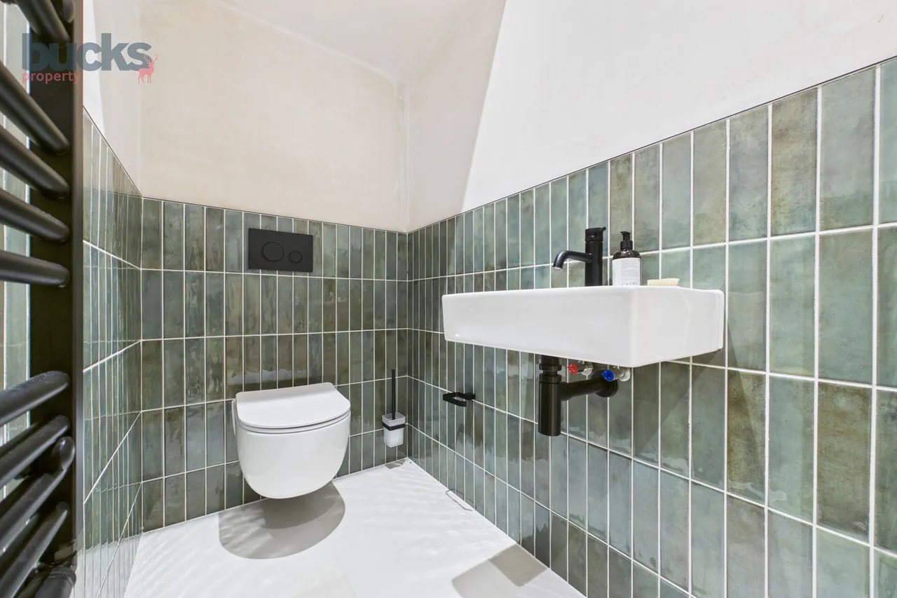 Carpenters Yard, High Road, CM16, photo 7