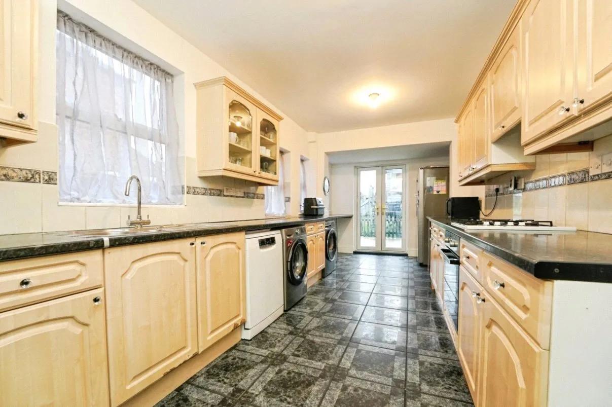 Painswick Road, Gloucester, Gloucestershire, GL4, photo 5