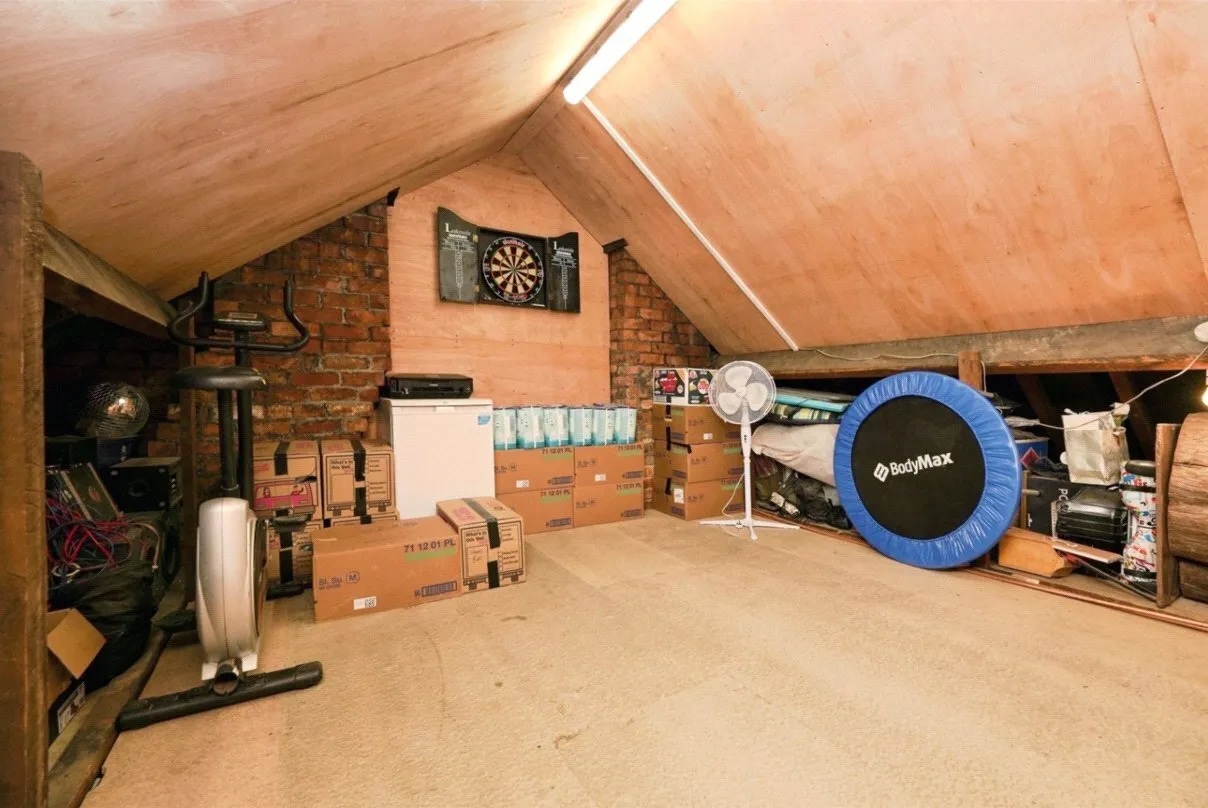 Painswick Road, Gloucester, Gloucestershire, GL4, photo 9