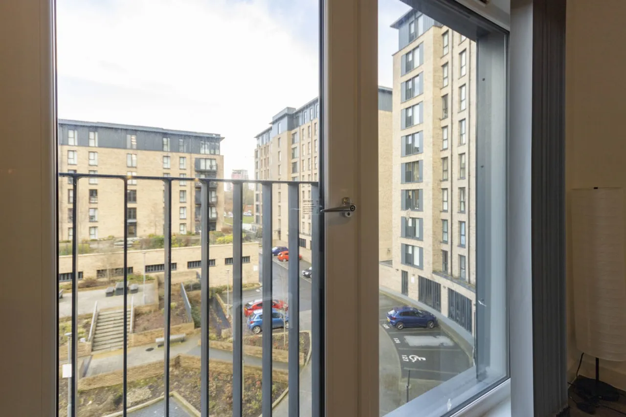 Lexington Gardens, Park Central, B15, photo 4