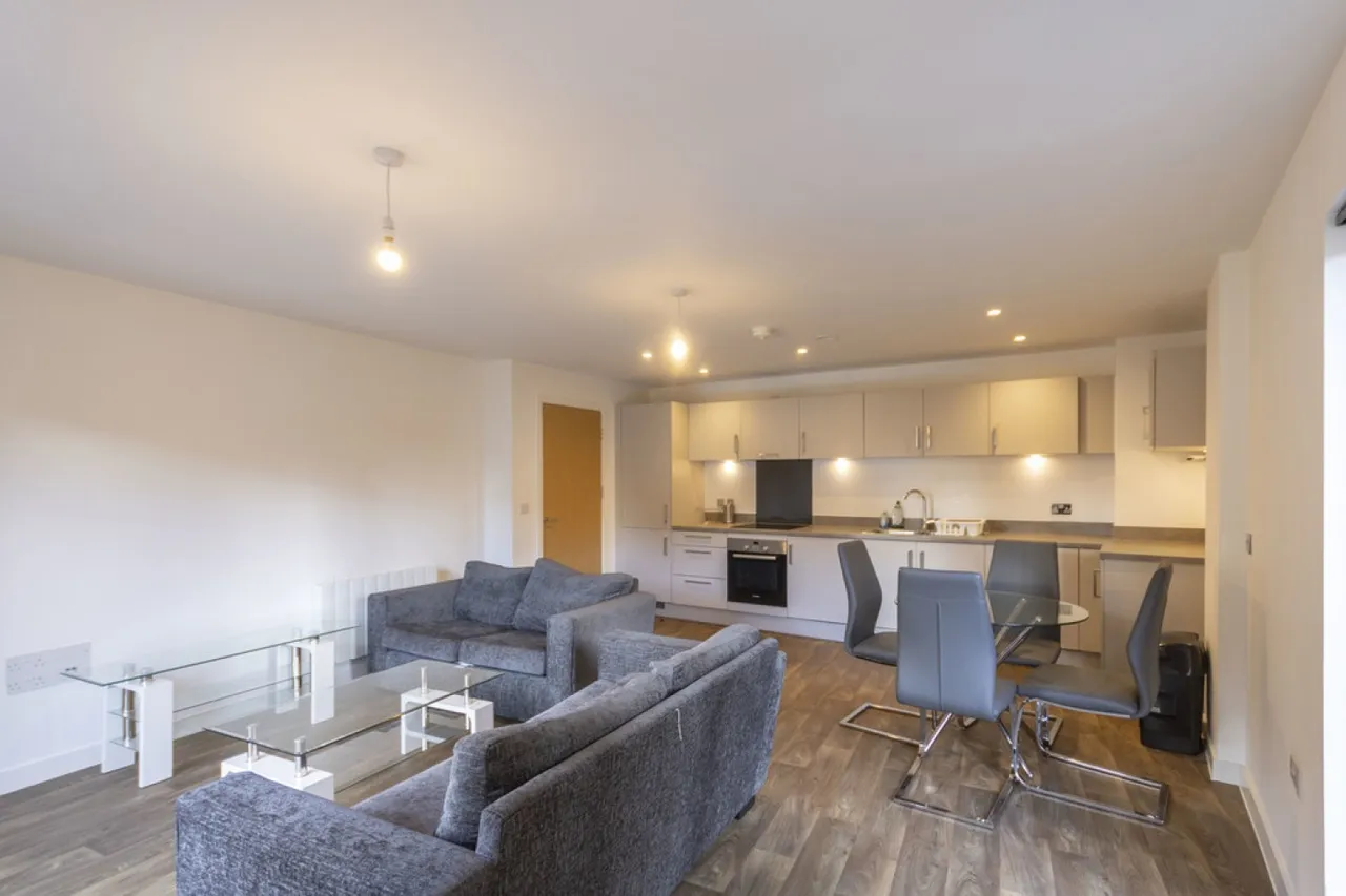 Lexington Gardens, Park Central, B15, photo 6