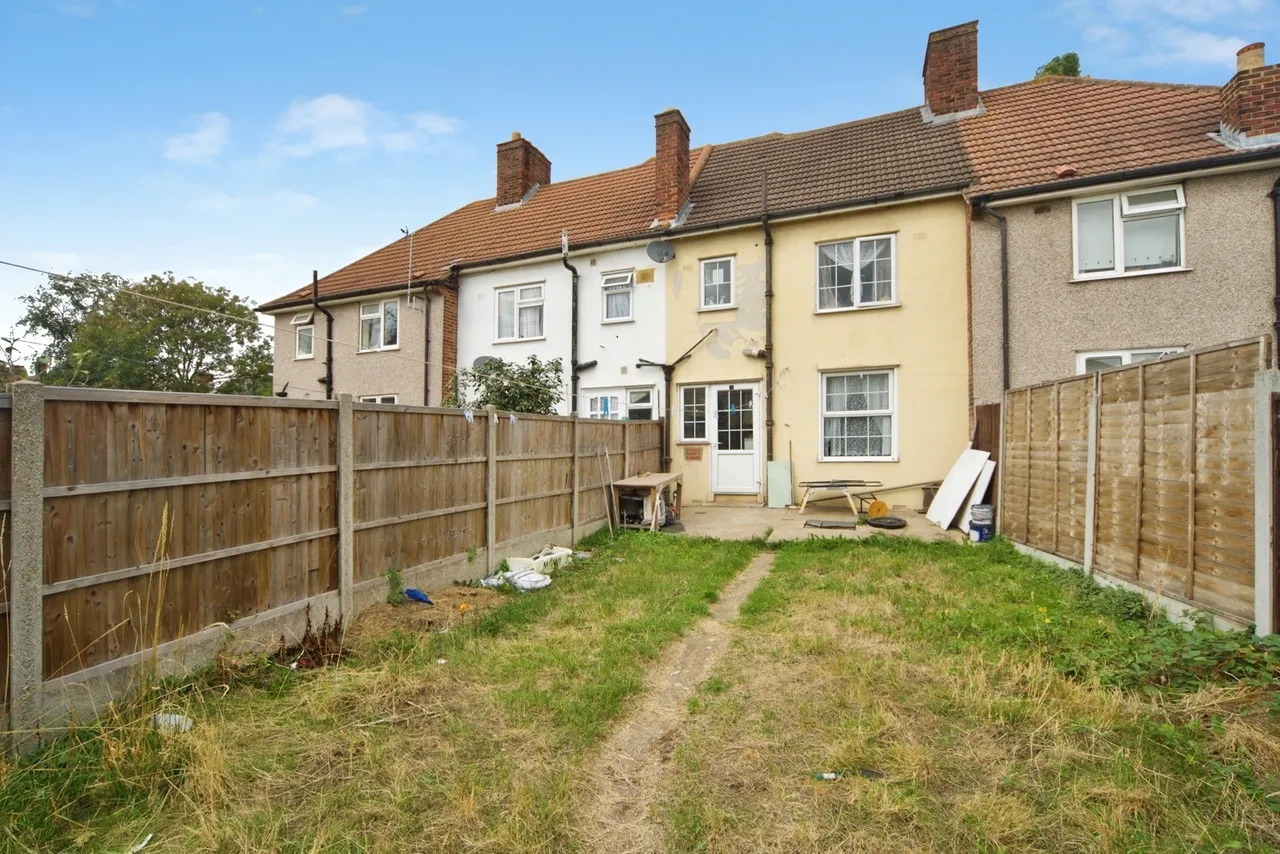Longbridge Road, Dagenham, Essex, RM8, photo 2