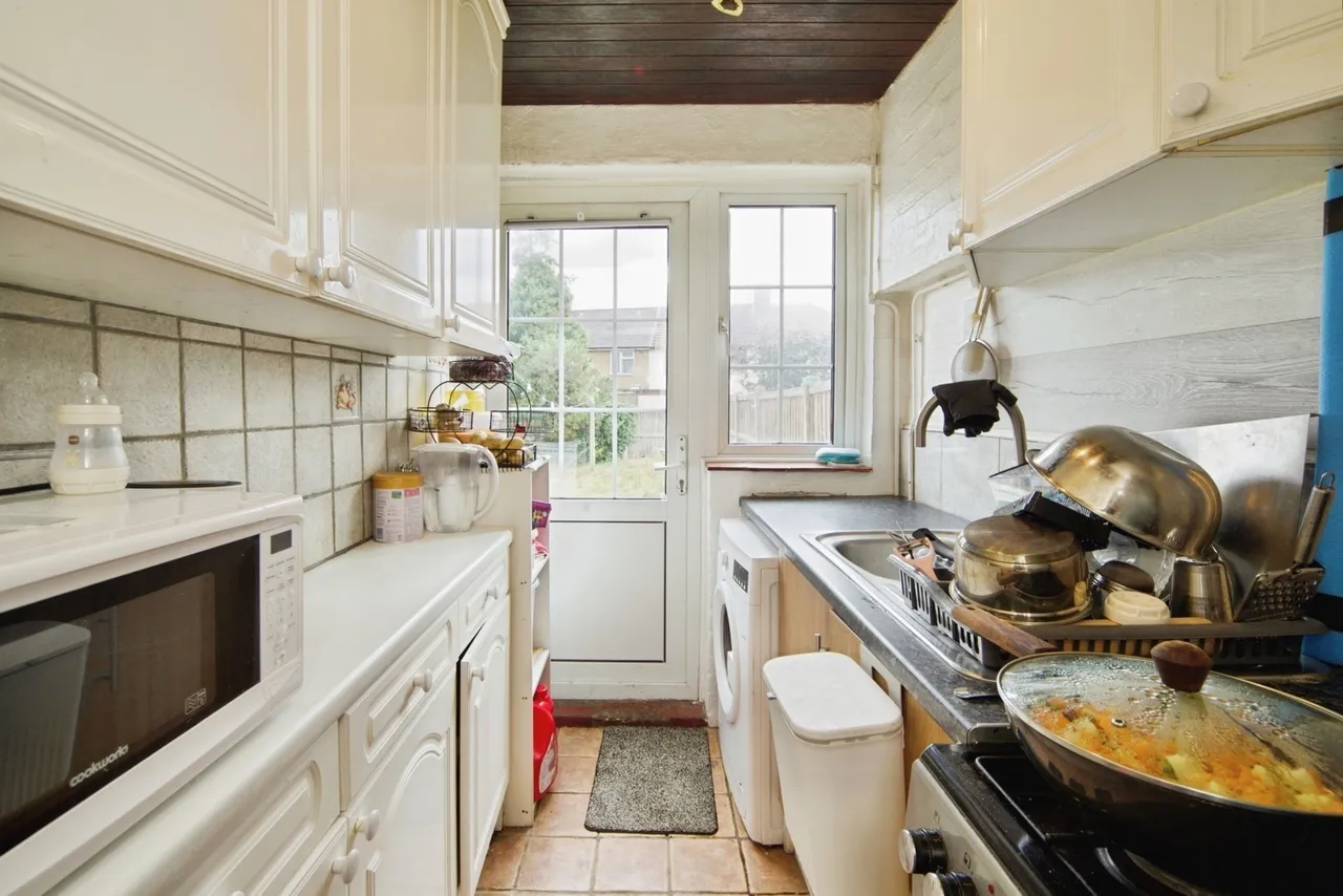 Longbridge Road, Dagenham, Essex, RM8, photo 6