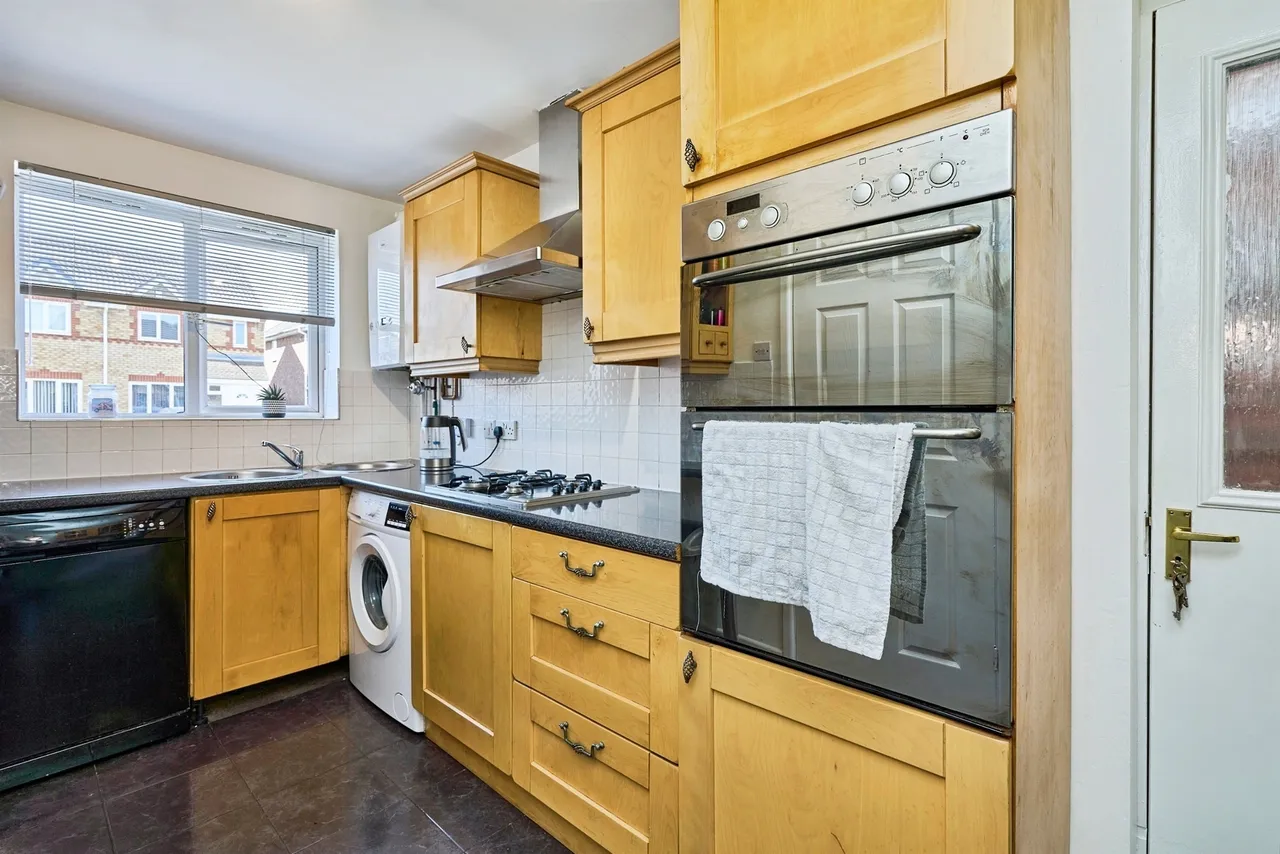 Keyworth Close, Tipton, DY4, photo 2