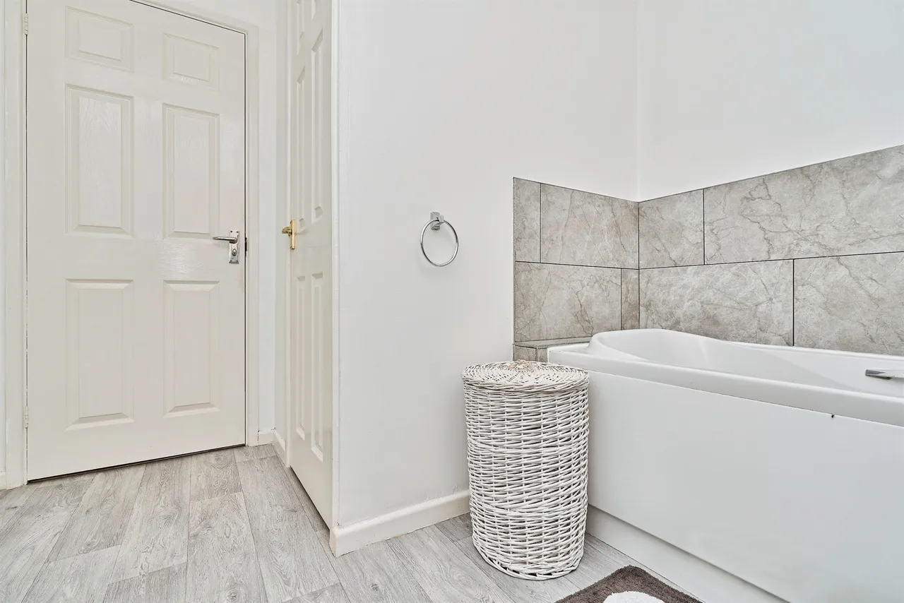 Keyworth Close, Tipton, DY4, photo 14