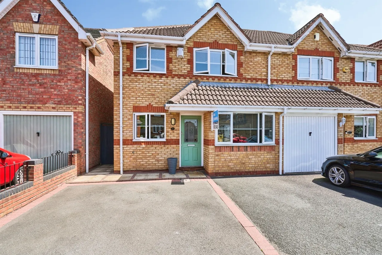 3 bed house for sale, Keyworth Close, Tipton, DY4