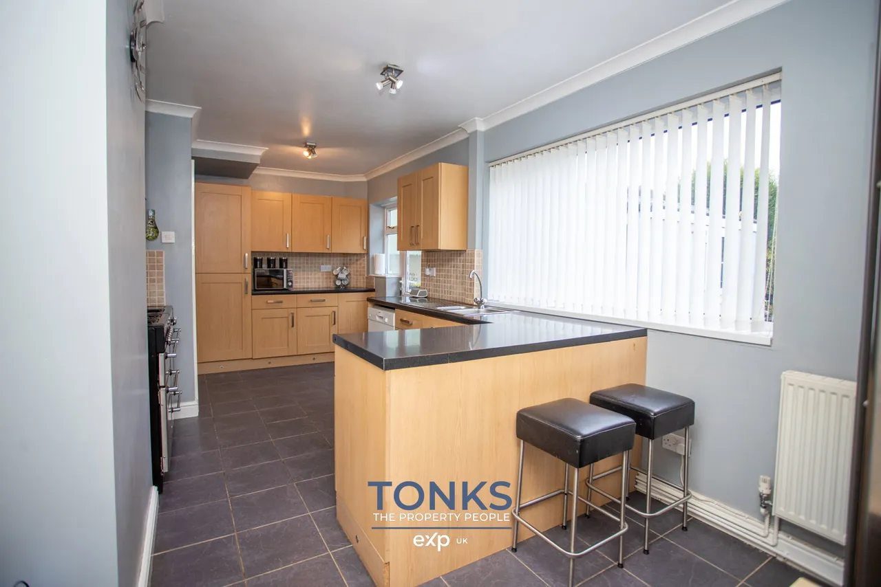Faraday Avenue, Quinton, B32, photo 3