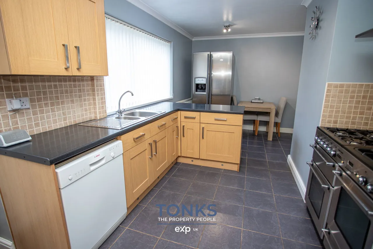 Faraday Avenue, Quinton, B32, photo 4