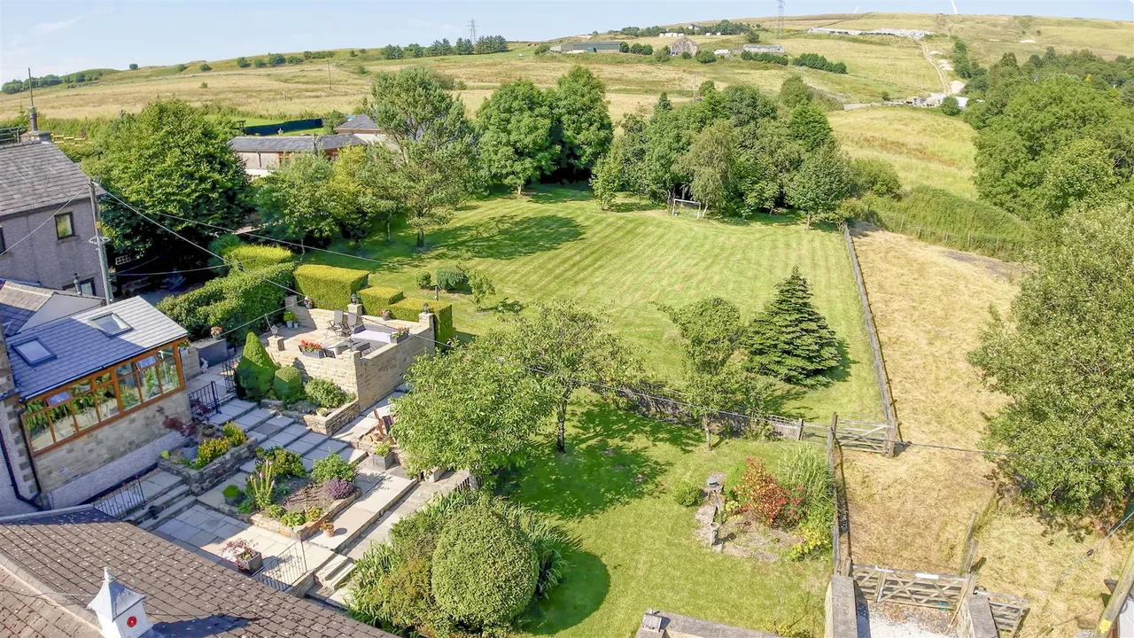 Tong Lane, Bacup, photo 5