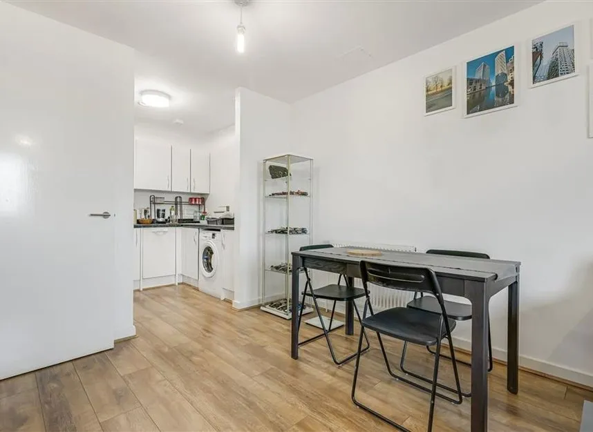 Schoolhouse Lane, London, E1W, photo 4