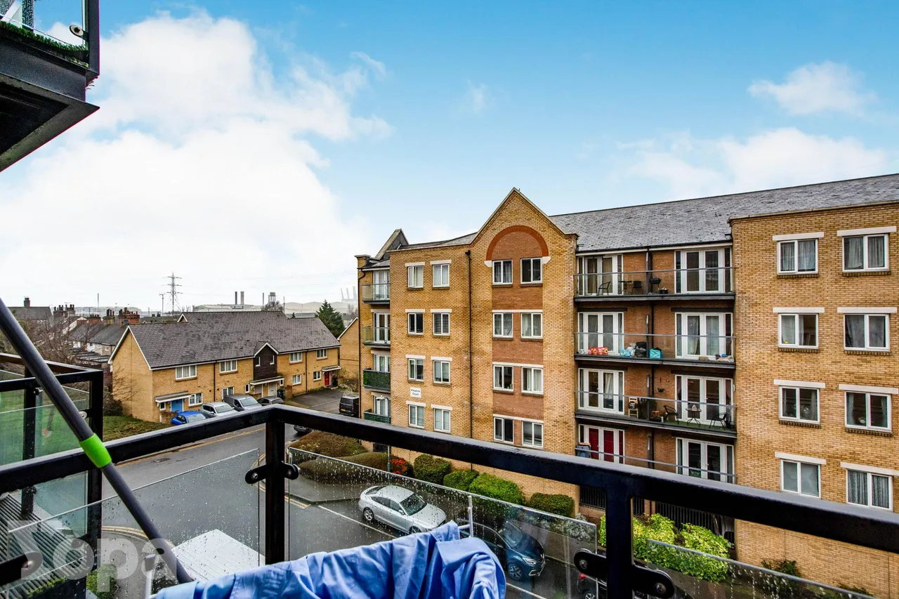 Black Eagle Drive, Gravesend, DA11, photo 10