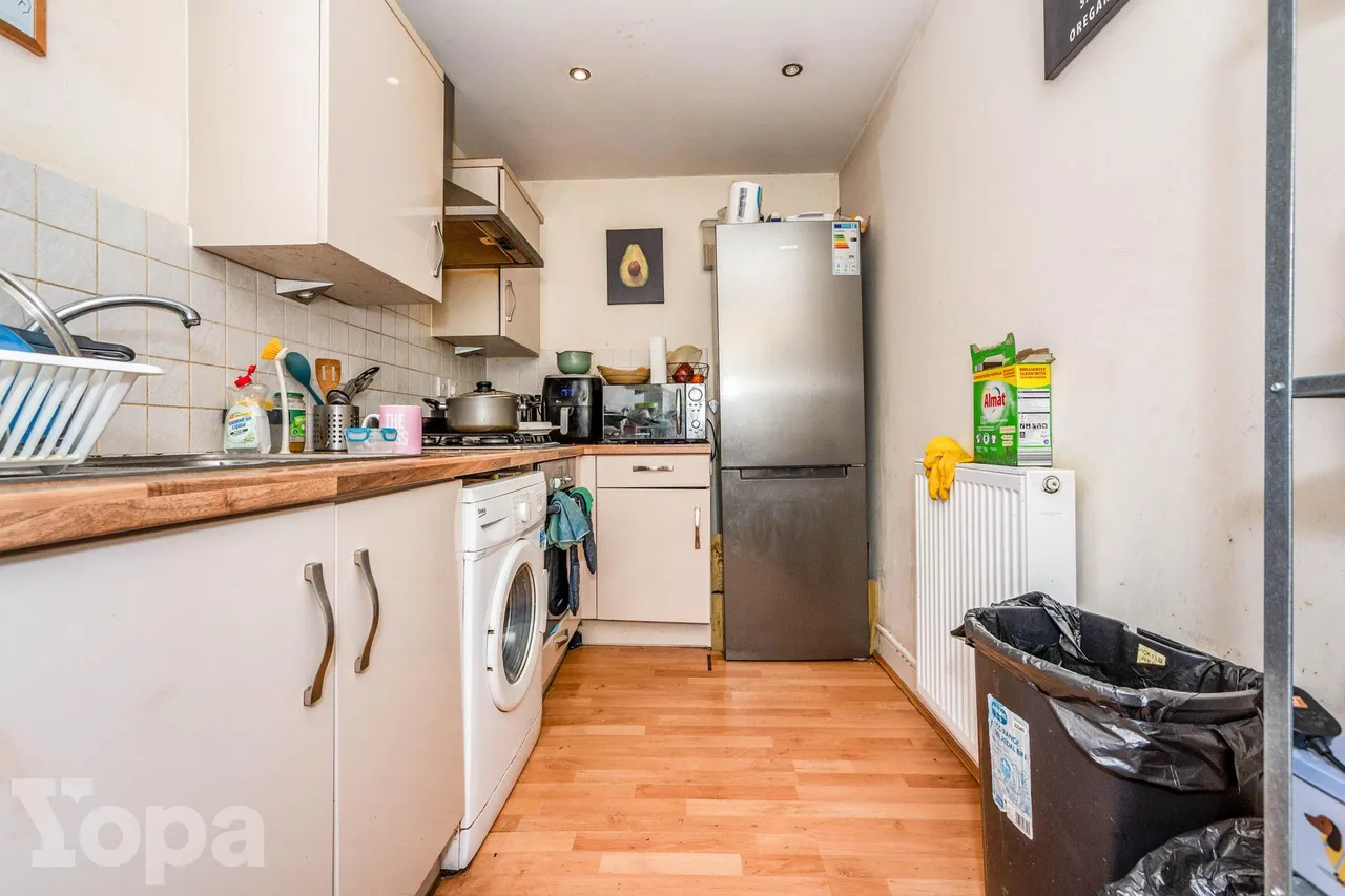Black Eagle Drive, Gravesend, DA11, photo 5