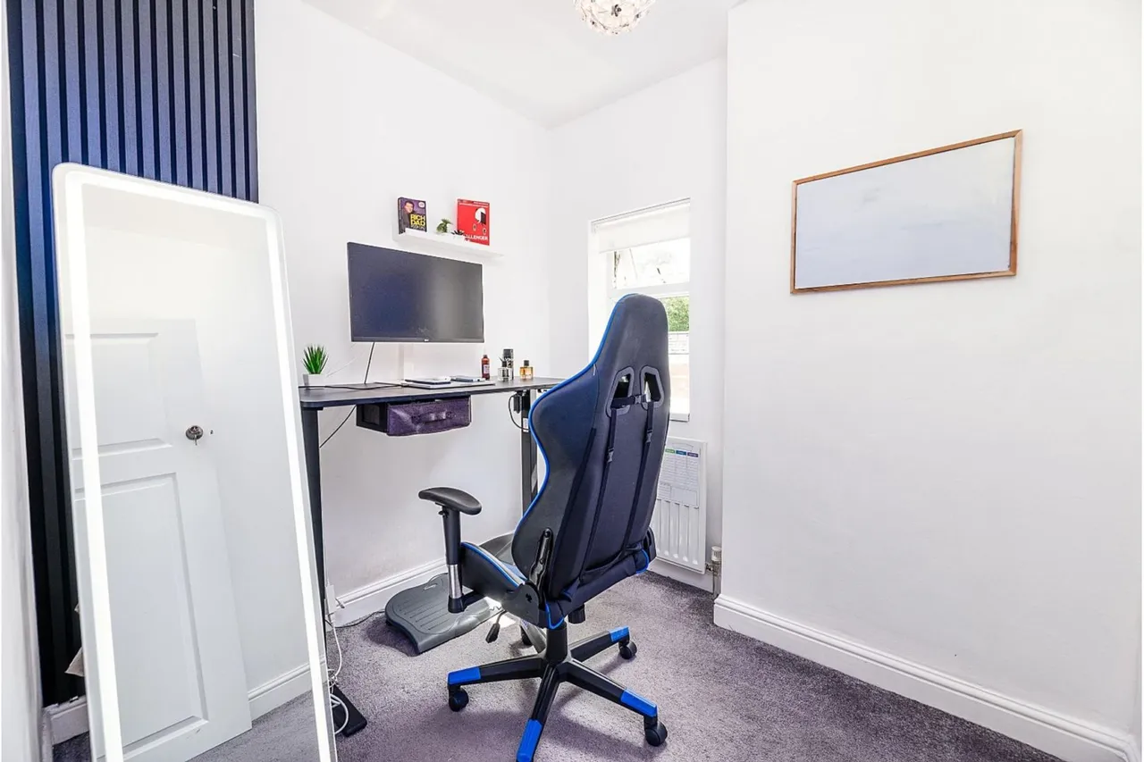 Hollydale Road, Nottingham, NG3, photo 25