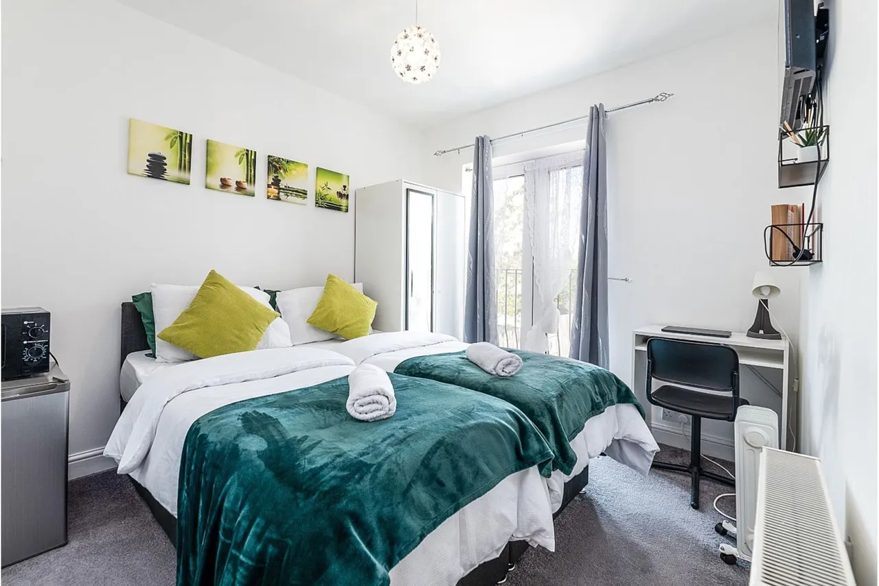 Hollydale Road, Nottingham, NG3, photo 21