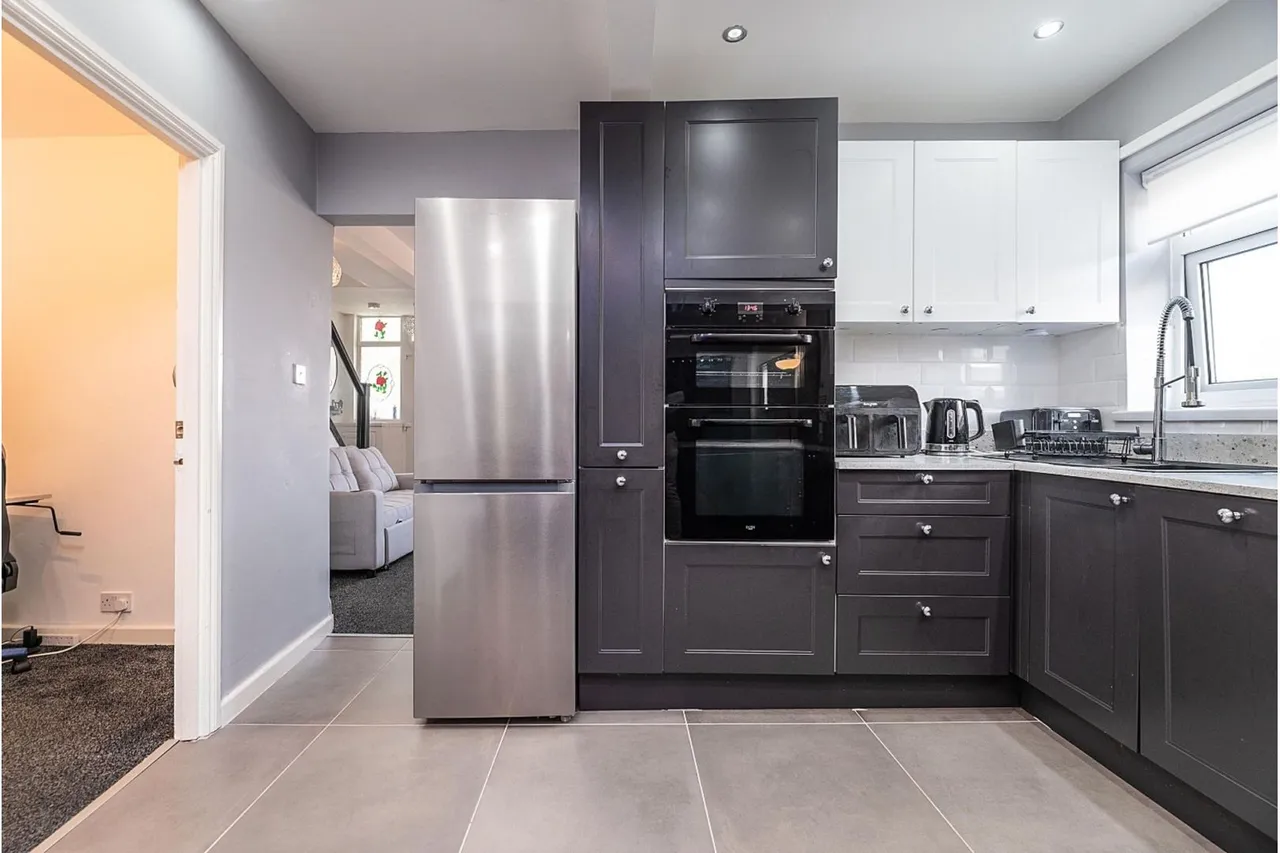 Hollydale Road, Nottingham, NG3, photo 3