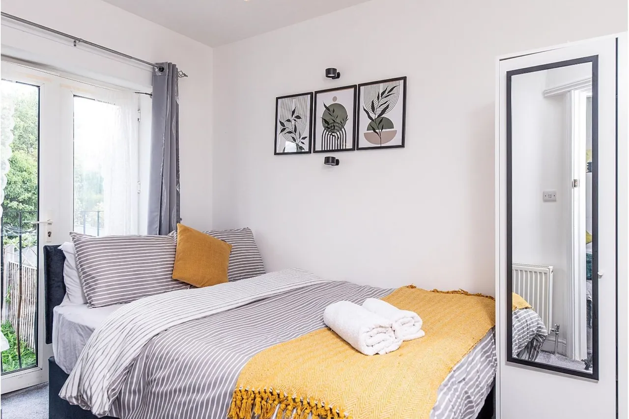 Hollydale Road, Nottingham, NG3, photo 16