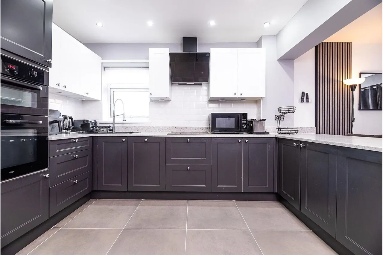 Hollydale Road, Nottingham, NG3, photo 42