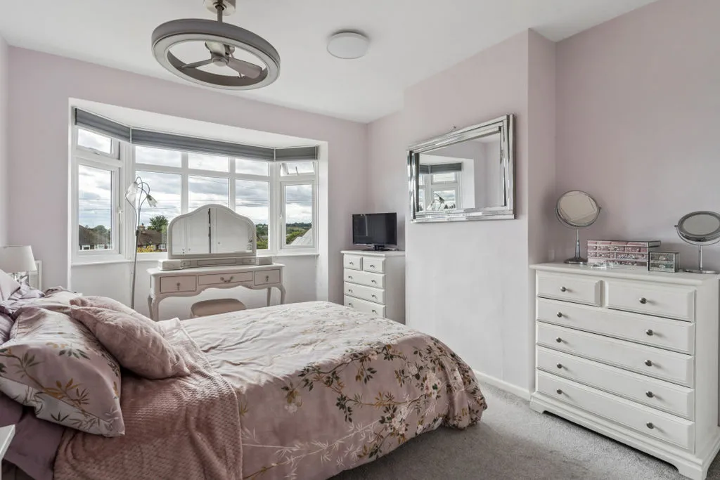 Waborne Road, Bourne End SL8 5LH, photo 5