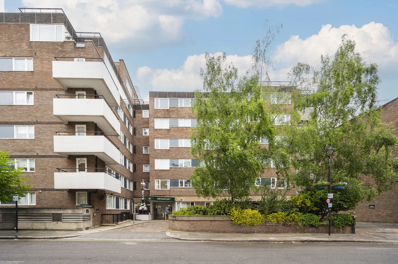 2 bed flat to rent — 114 Devonport, 23 Southwick Street, London