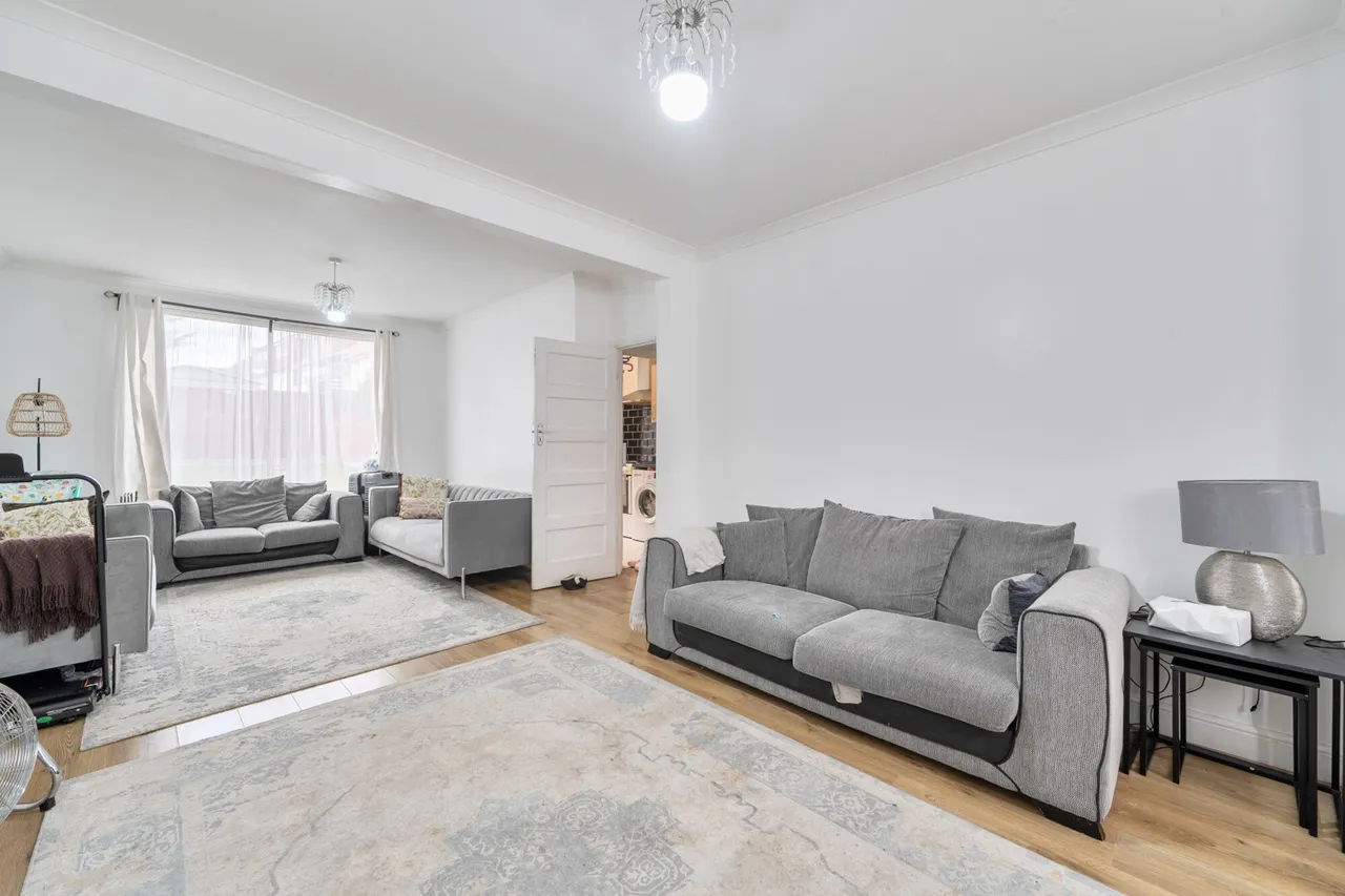 Curzon Avenue, Stanmore, HA7, photo 4