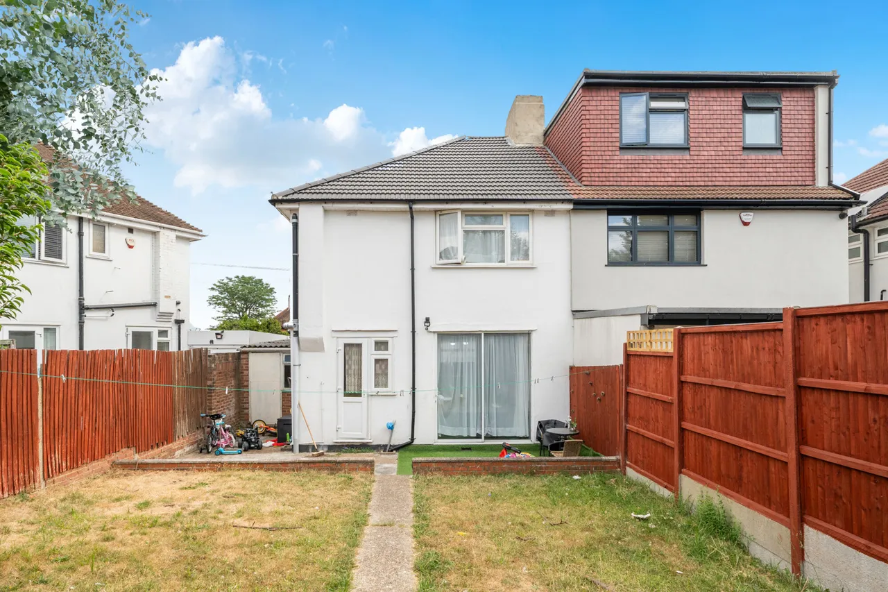 Curzon Avenue, Stanmore, HA7, photo 10
