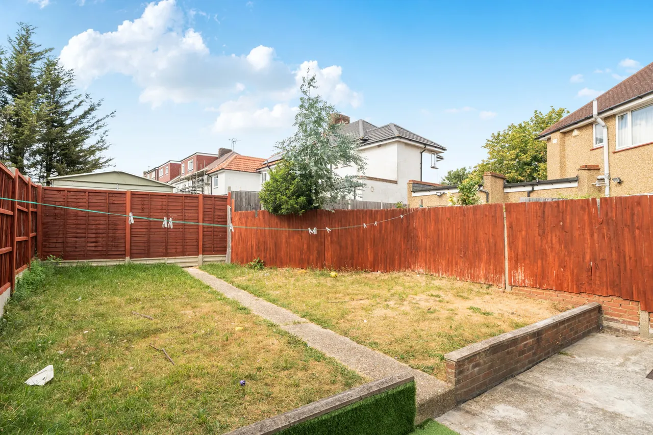 Curzon Avenue, Stanmore, HA7, photo 9