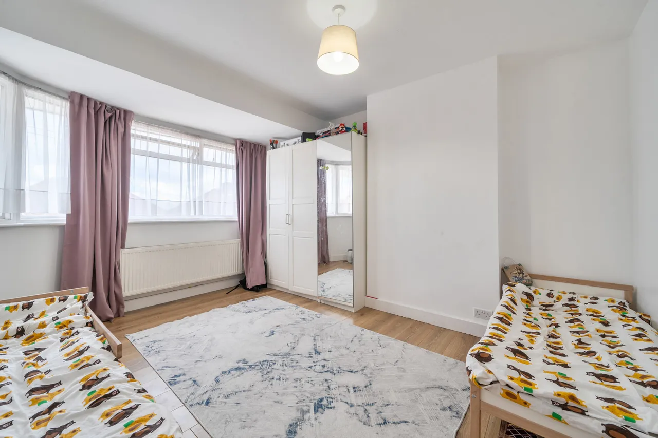 Curzon Avenue, Stanmore, HA7, photo 7