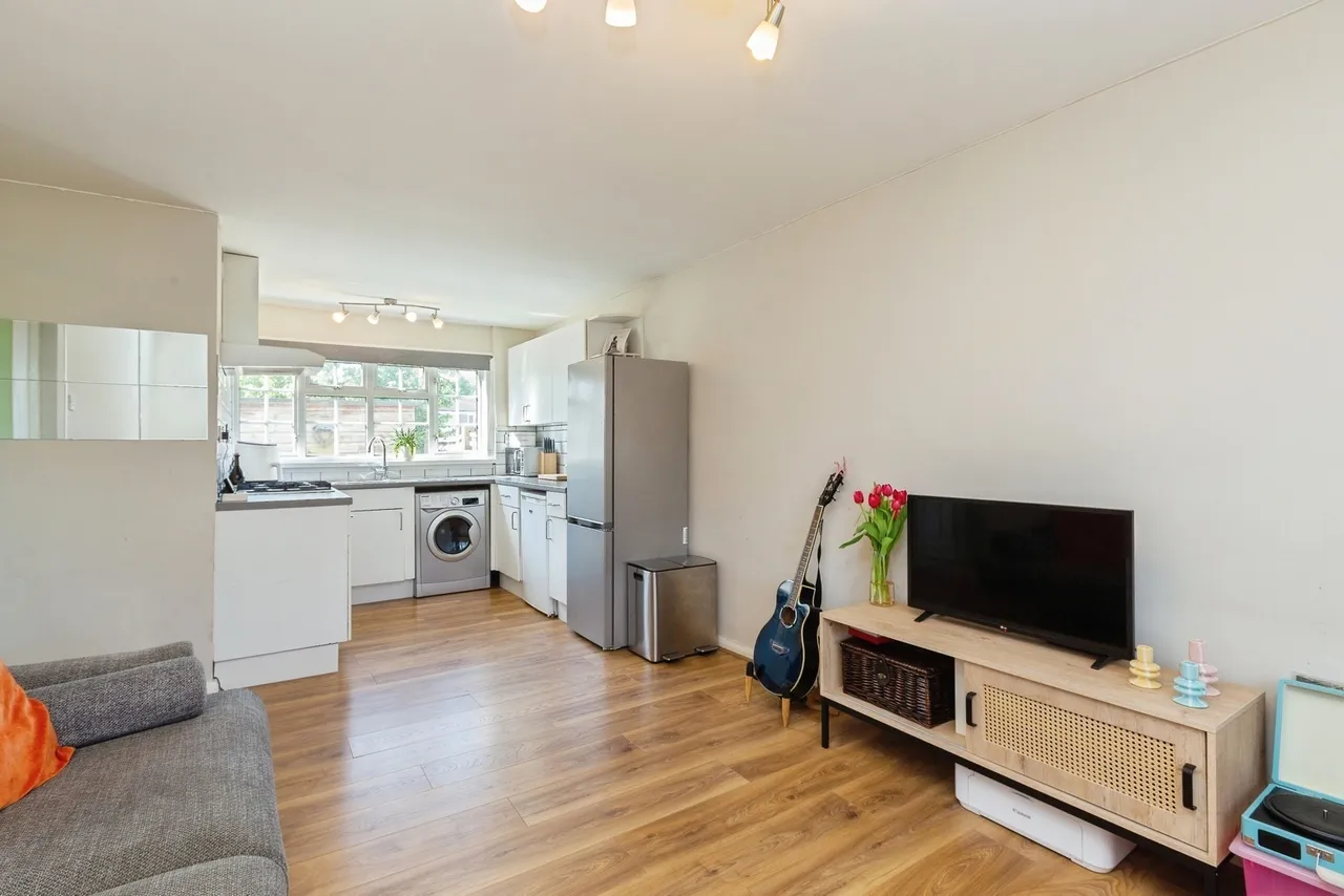Harvey Road, AYLESBURY, Buckinghamshire, HP21, photo 7