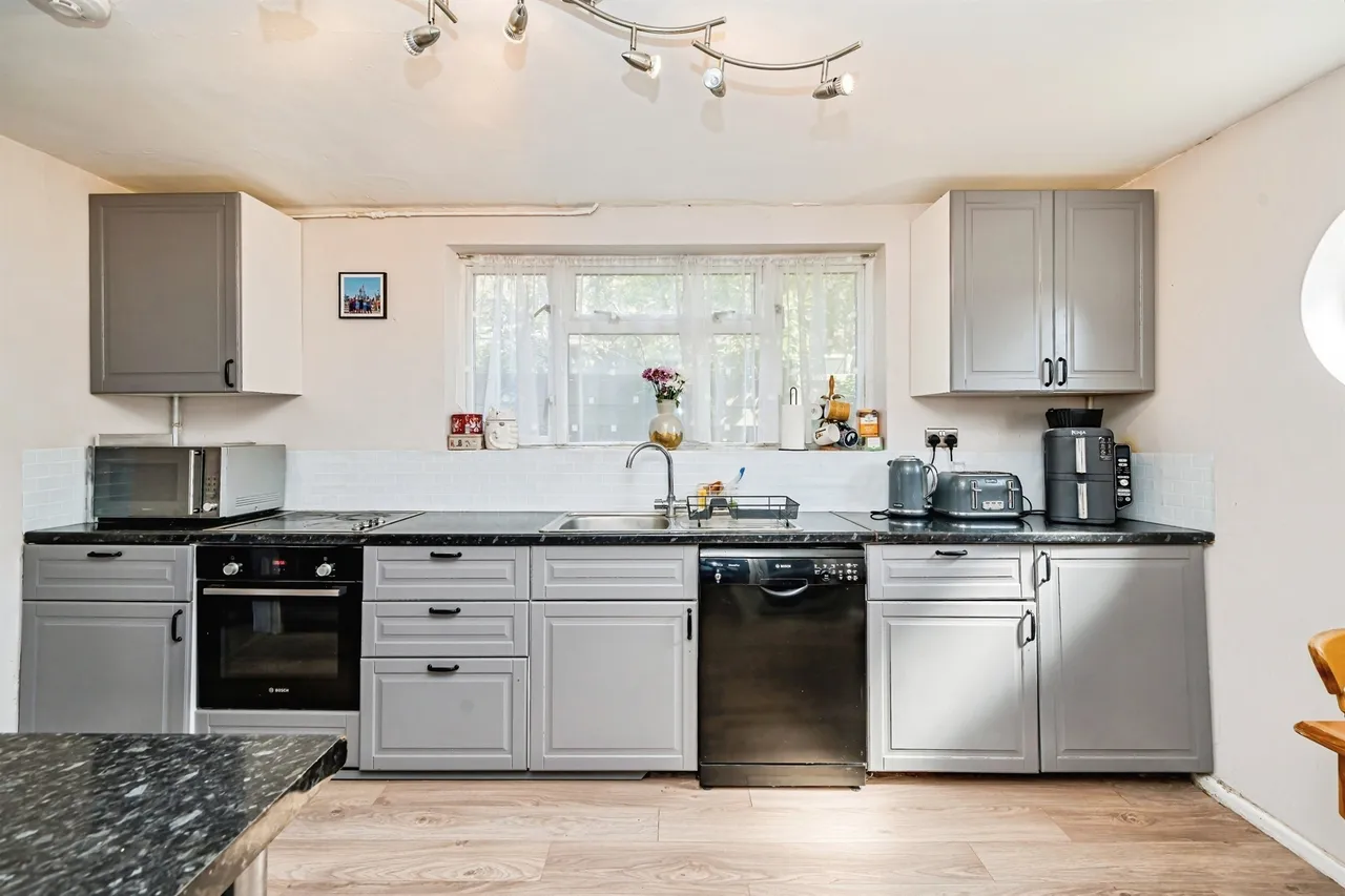 Burlington Road, Burnham, SL1, photo 17